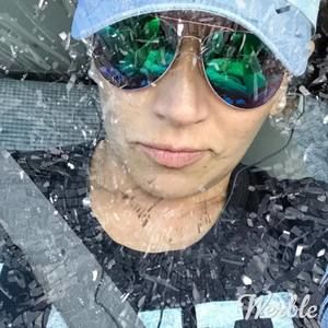 Meet your Posher, Adriana